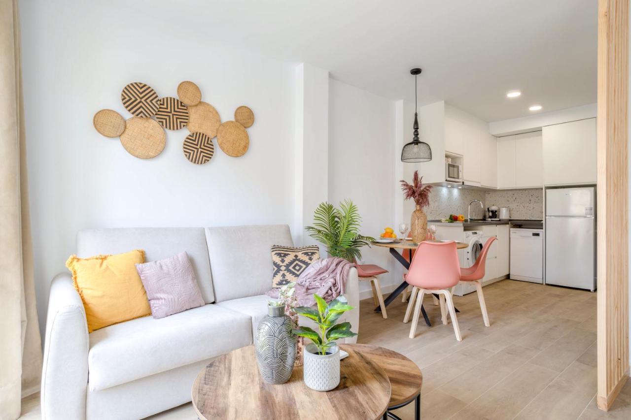 Oleholidays 517 Romana Playa Junto A La Playa Apartment Marbella